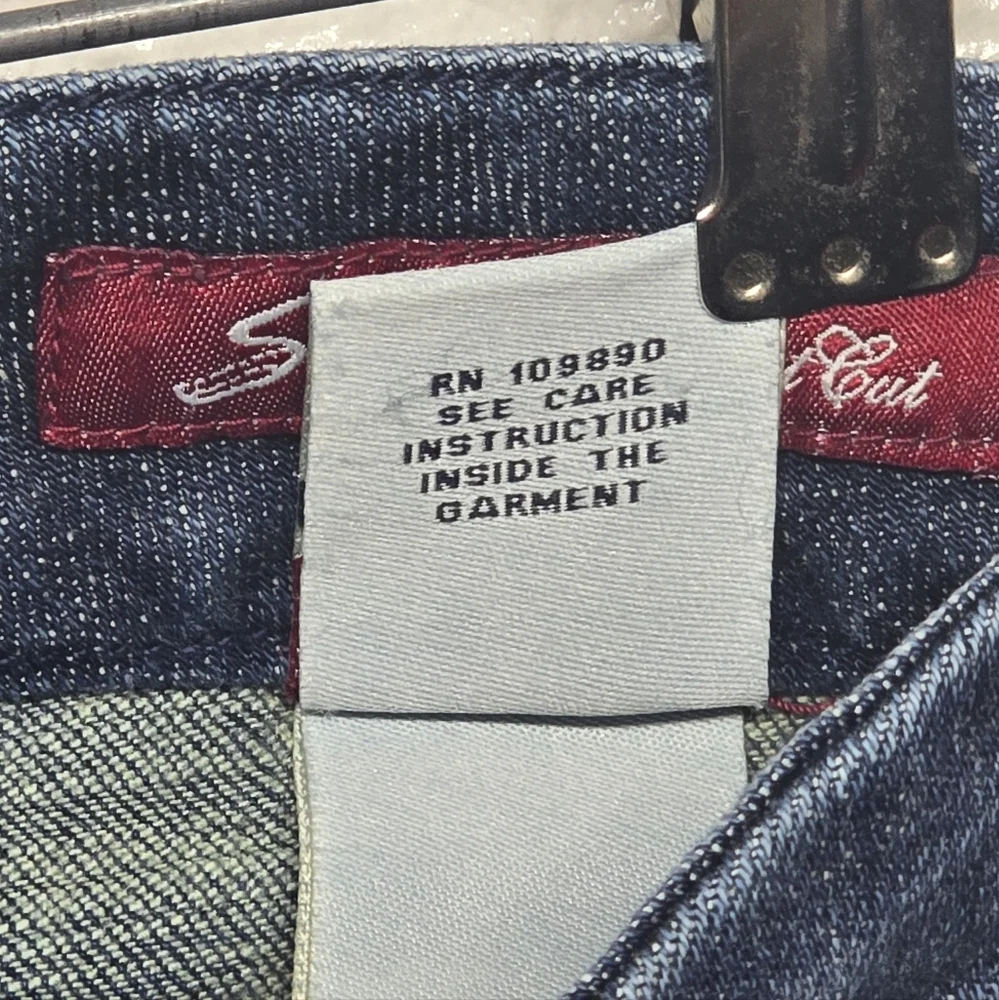 Women's Distressed Premium Cotton Blue Denim Jeans By Seven7 Size 30 - Picture 6 of 12